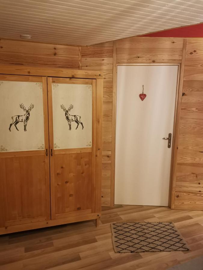 Gite Ha-Py Chalet Campan Esterno foto