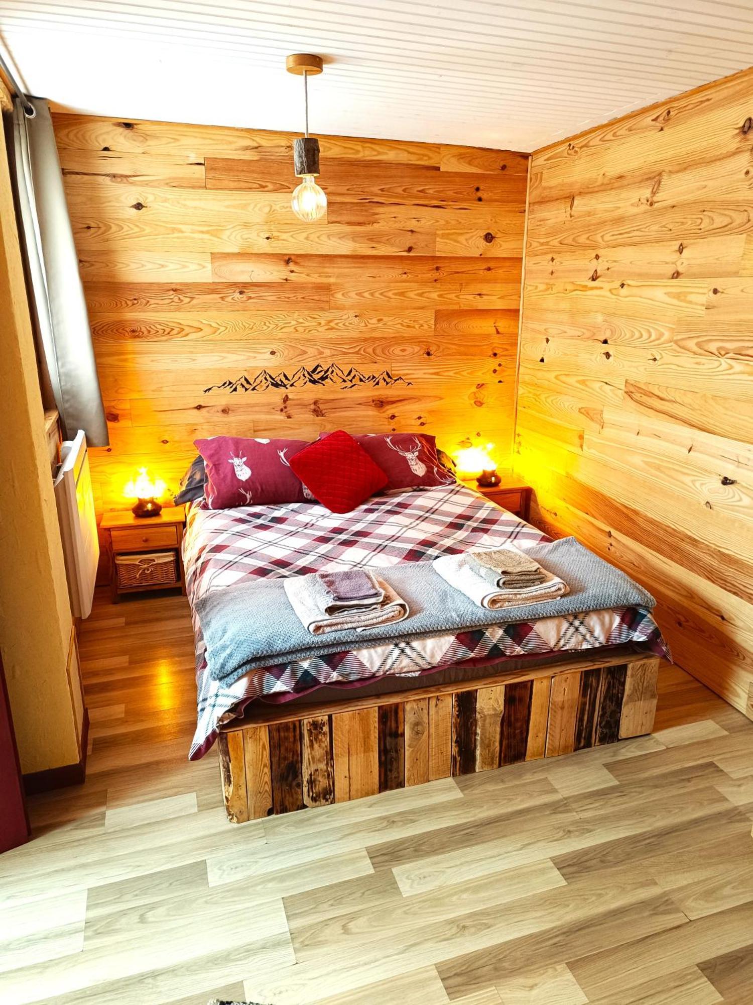 Gite Ha-Py Chalet Campan Esterno foto